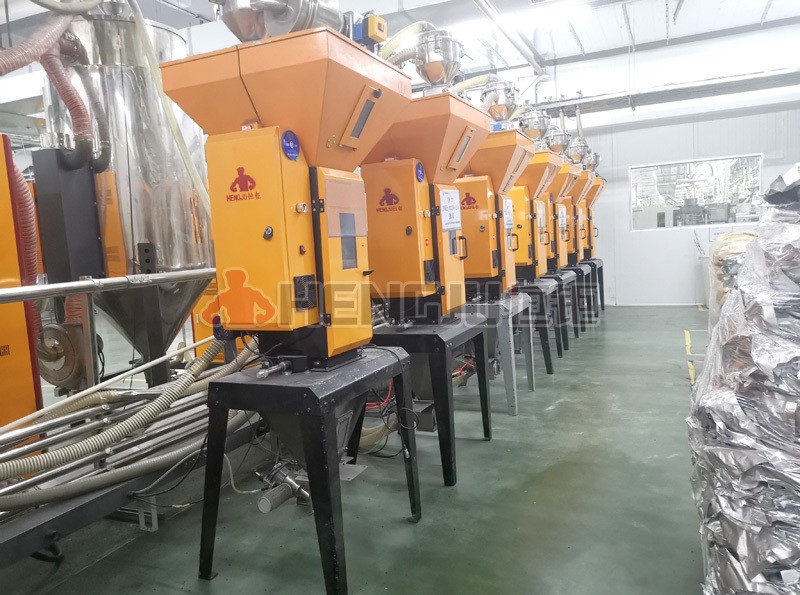 塑料除濕干燥機的工作原理及應用領域介紹